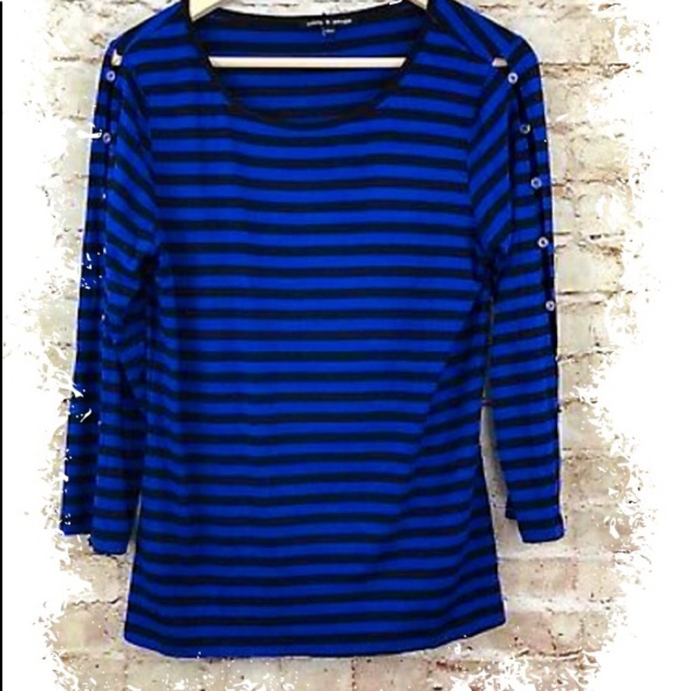 Cable & Gauge Button-Trim Ladder-Sleeve Top.